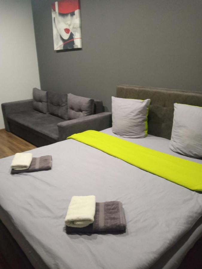 Apartment Yes 41 Uzhhorod Bagian luar foto