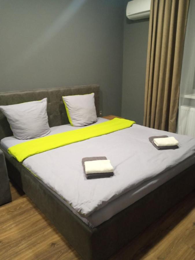 Apartment Yes 41 Uzhhorod Bagian luar foto