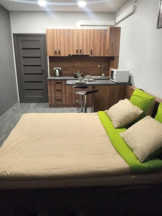 Apartment Yes 41 Uzhhorod Bagian luar foto