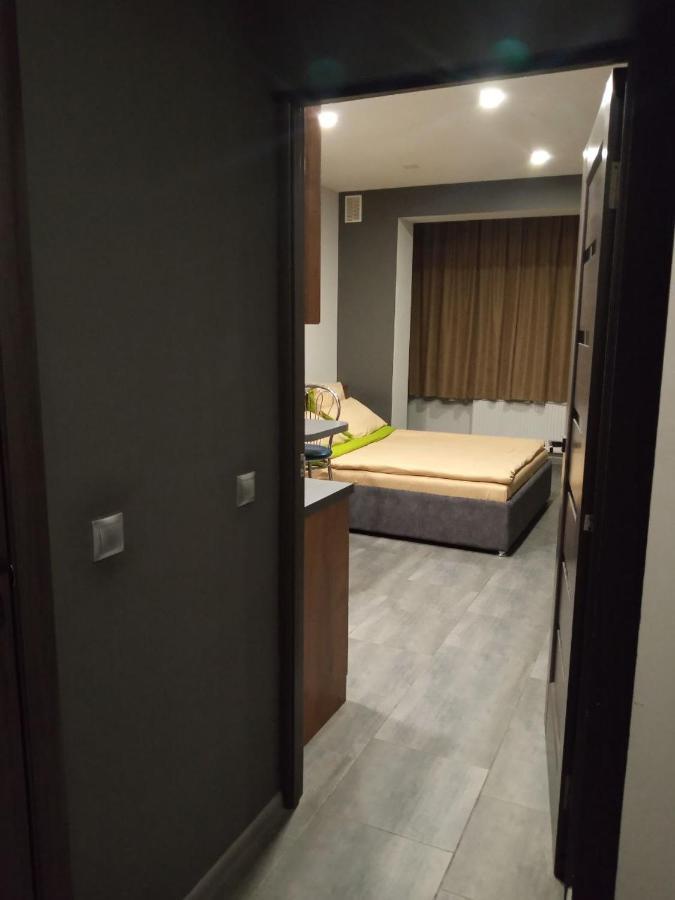 Apartment Yes 41 Uzhhorod Bagian luar foto