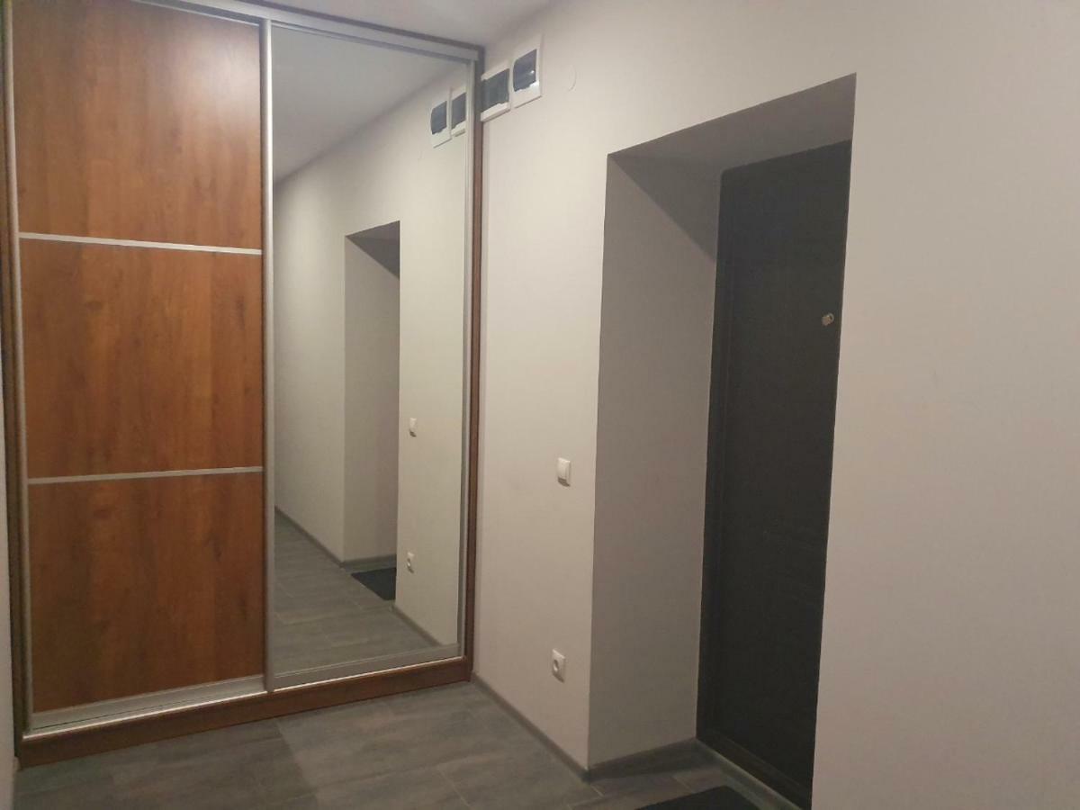 Apartment Yes 41 Uzhhorod Bagian luar foto