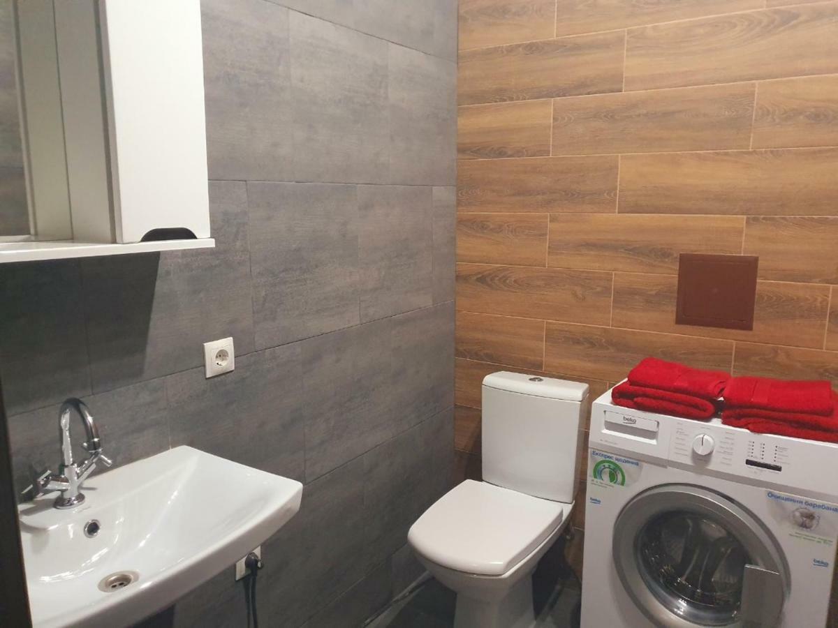 Apartment Yes 41 Uzhhorod Bagian luar foto